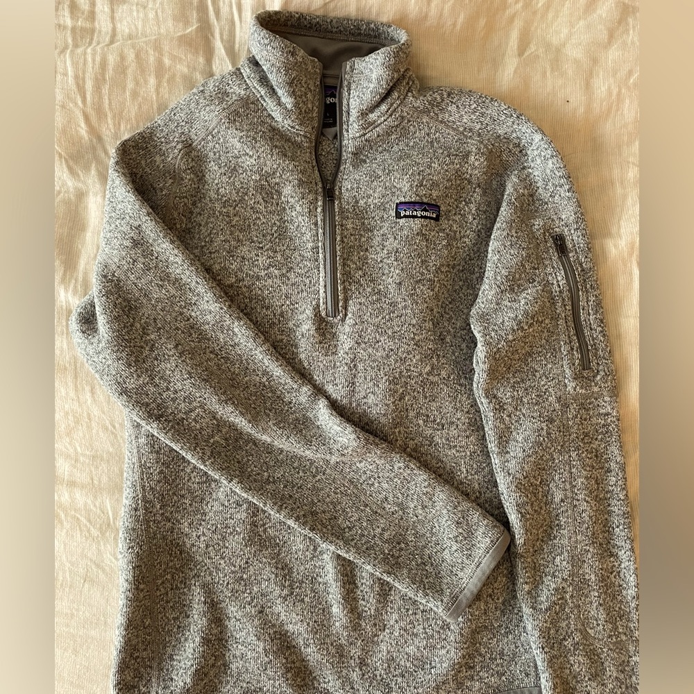 Women’s Large Patagonia Better-Sweater in gray
